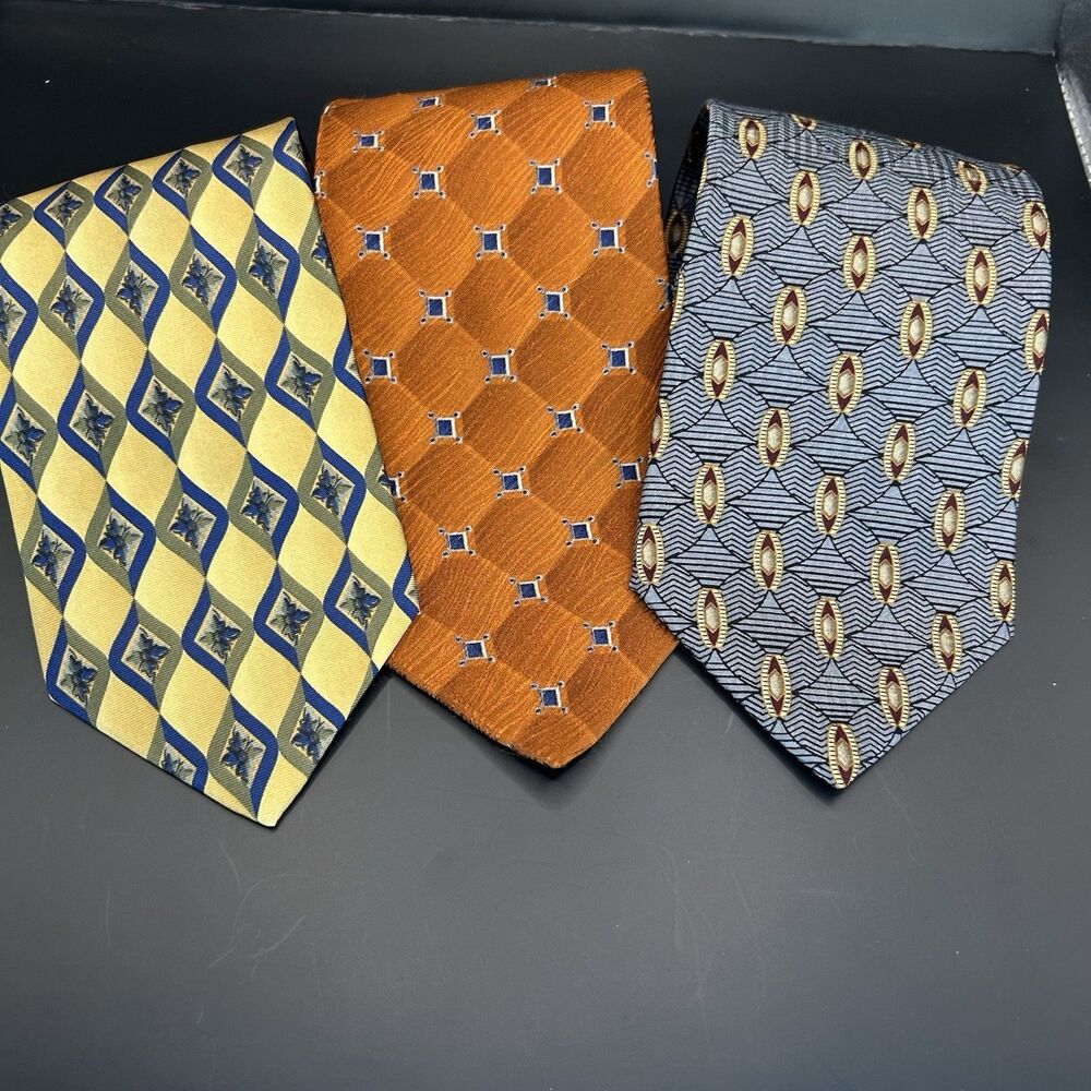 3 Bill Blass Men’s Ties 100% Silk